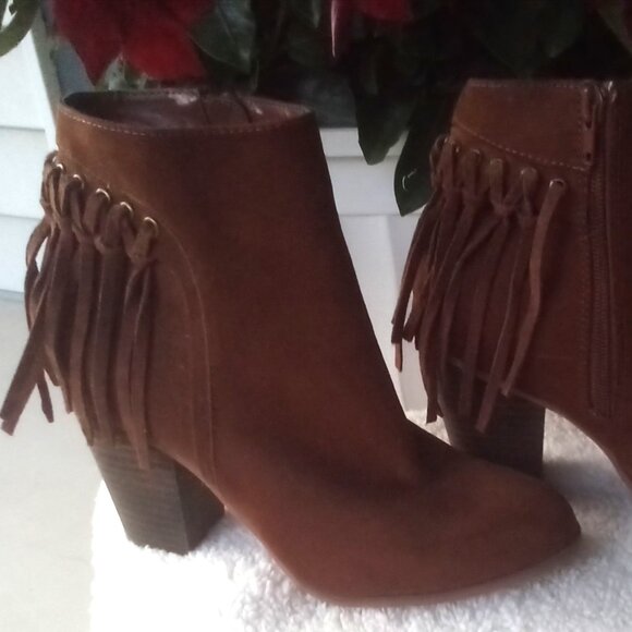 👢Carlos Santana Brown Suede Ankle Bootie w/Fringe Size: 7.5 NWOT - Picture 5 of 5